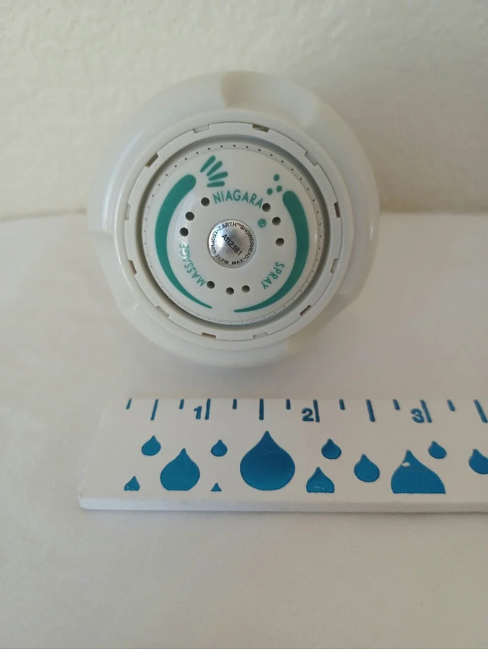 New Niagara Earth Shower Head Multi Function Low Flow Off White N2915 NWOT
